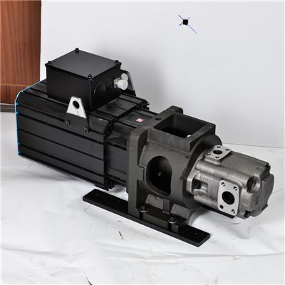 Servo ovladače a motory